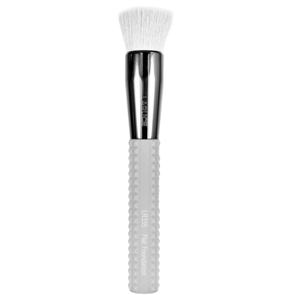 BROCHA PLANA PARA BASE DE MAQUILLAJE LR335